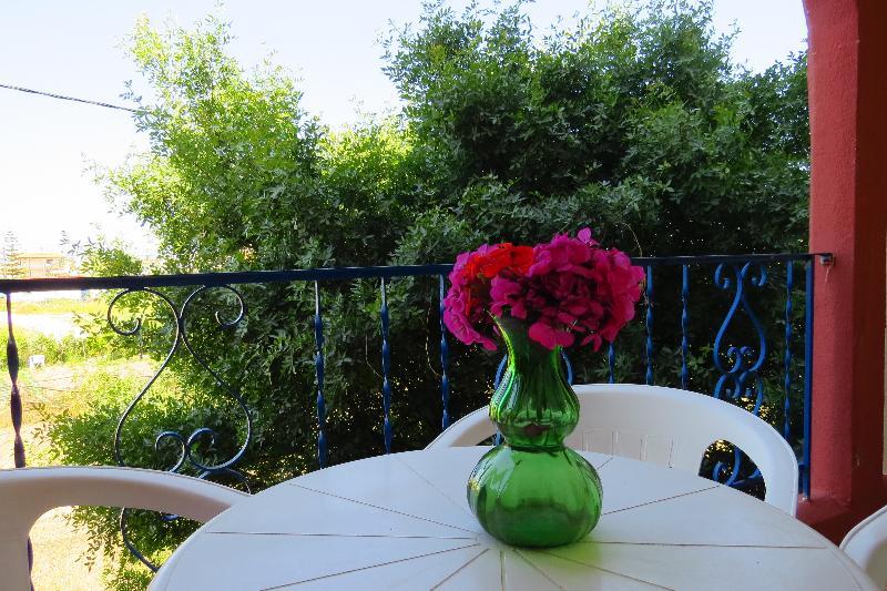 Maritime Hotel Apartments Petaloudes Exterior foto
